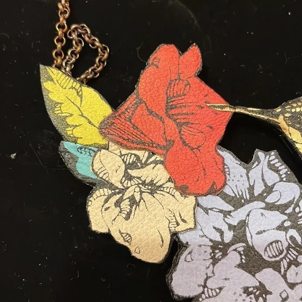 NIB Rosita Bonita Hummingbird Necklace - Picture 3 of 5